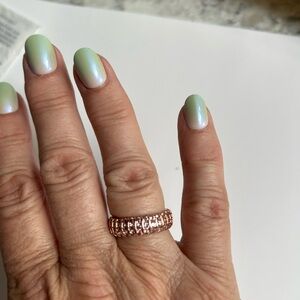 Elegant Rose Gold Band Ring